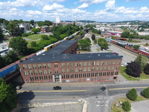 75 Hammond St, Worcester, MA 01610